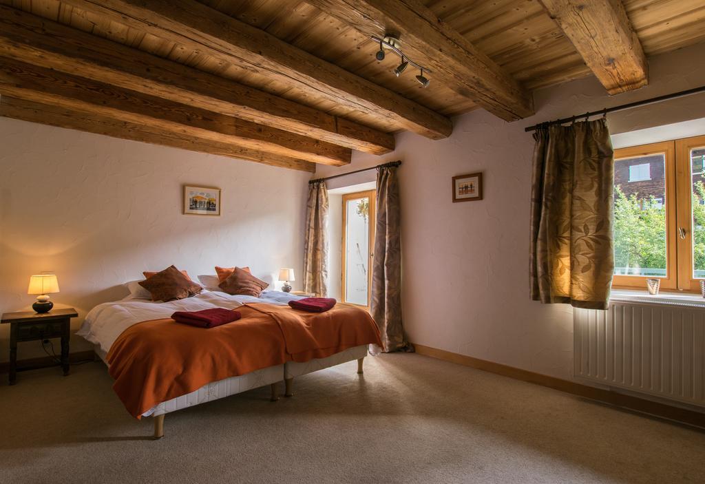 La Ferme Du Chateau Abondance Dış mekan fotoğraf